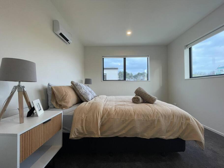 Cbd Luxury Parkside Living 2 Bedroom With Parking ไครสต์เชิร์ช ภายนอก รูปภาพ