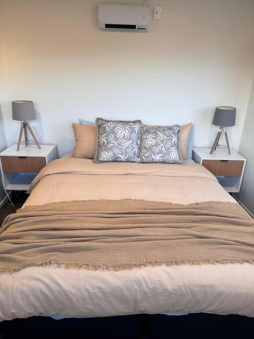 Cbd Luxury Parkside Living 2 Bedroom With Parking ไครสต์เชิร์ช ภายนอก รูปภาพ