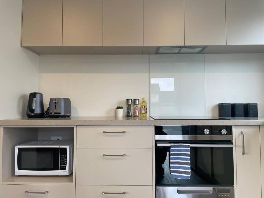 Cbd Luxury Parkside Living 2 Bedroom With Parking ไครสต์เชิร์ช ภายนอก รูปภาพ