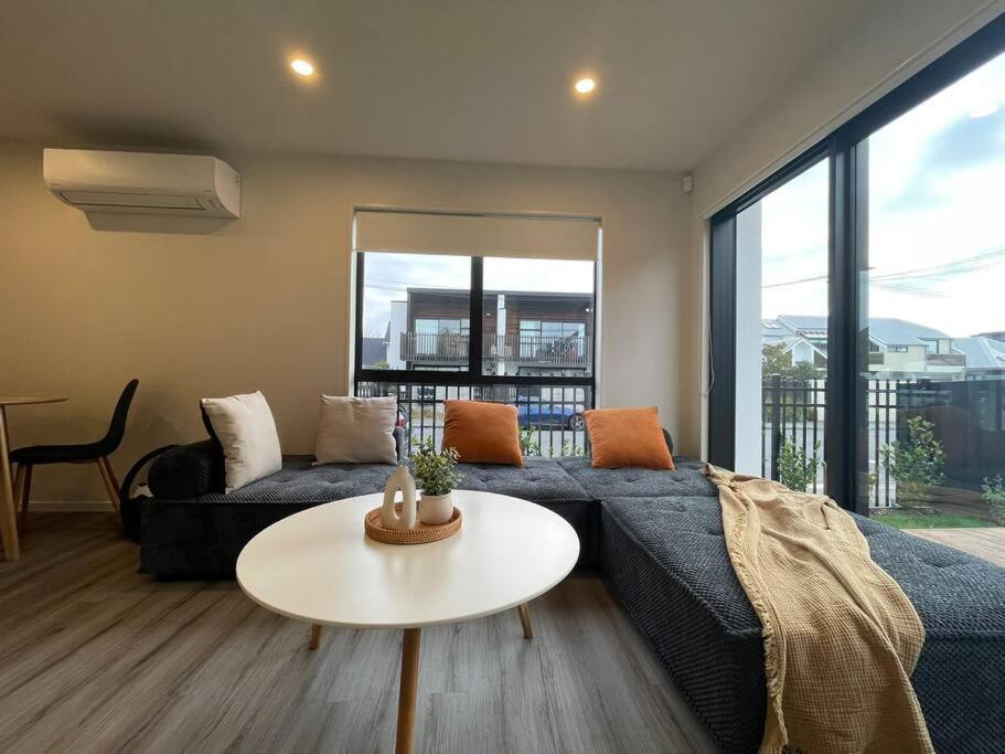Cbd Luxury Parkside Living 2 Bedroom With Parking ไครสต์เชิร์ช ภายนอก รูปภาพ