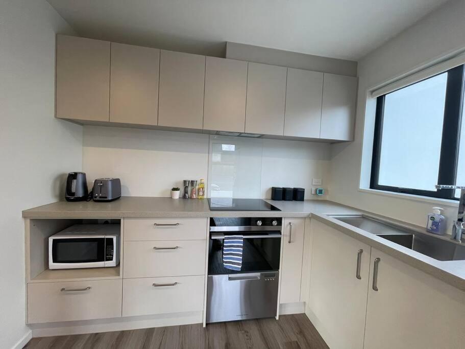 Cbd Luxury Parkside Living 2 Bedroom With Parking ไครสต์เชิร์ช ภายนอก รูปภาพ