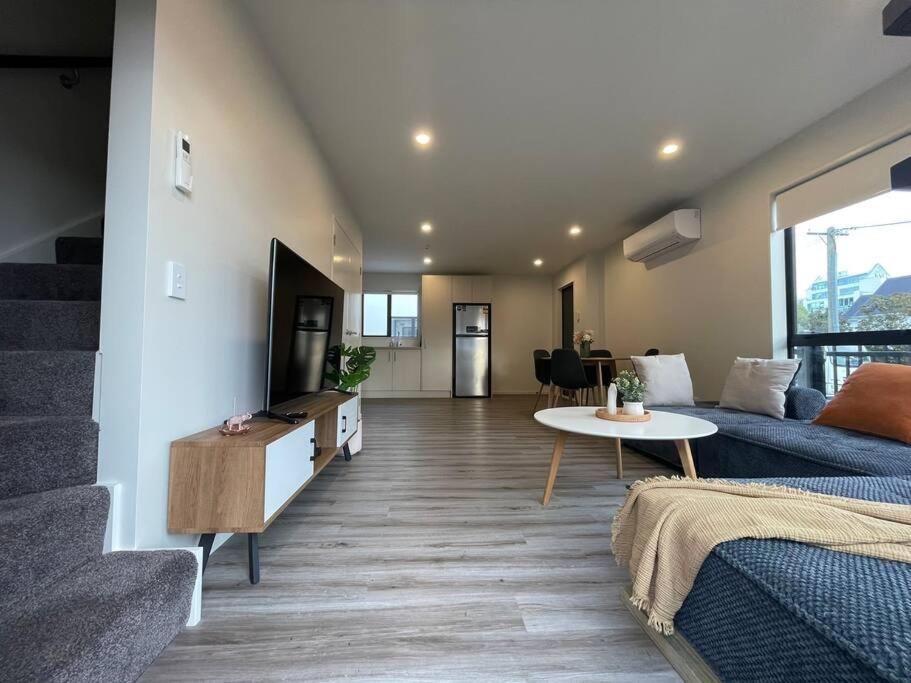 Cbd Luxury Parkside Living 2 Bedroom With Parking ไครสต์เชิร์ช ภายนอก รูปภาพ